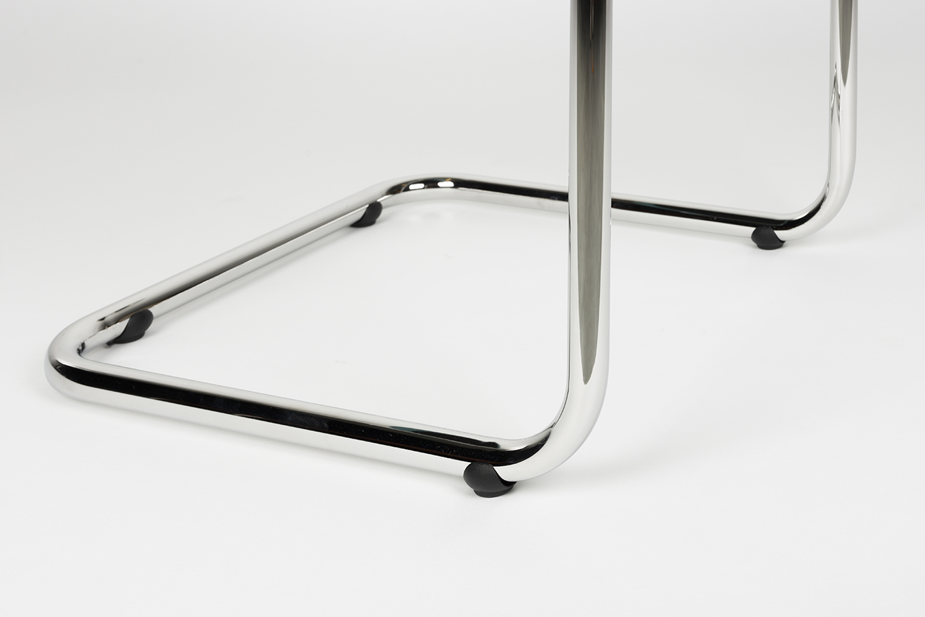 Zuiver Ridge Rib čalúnená stolička 17