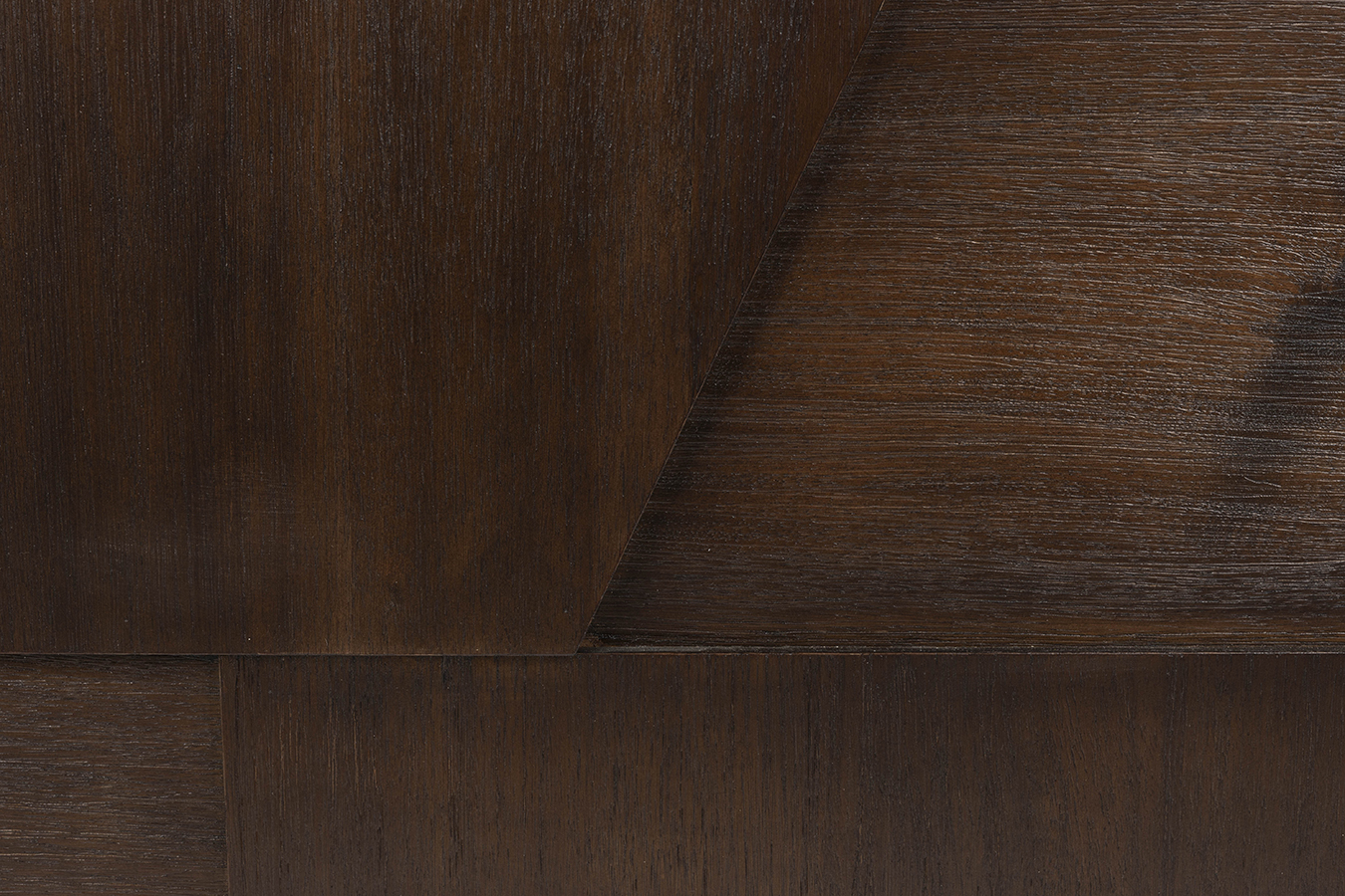 Dutchbone Bruneau drevená komoda 10