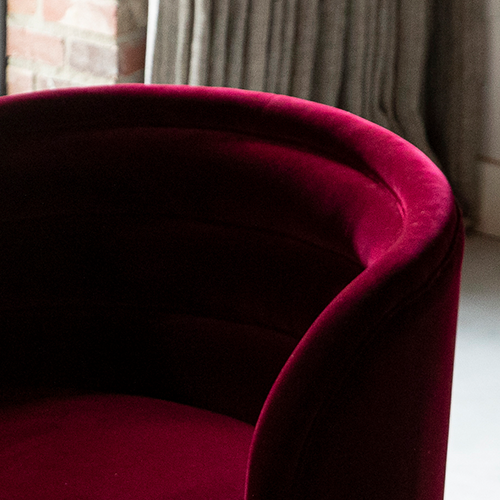 Vertikálne prešívanie operadla