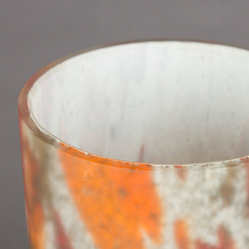 Valcovitý, jednoduchý tvar tienidla