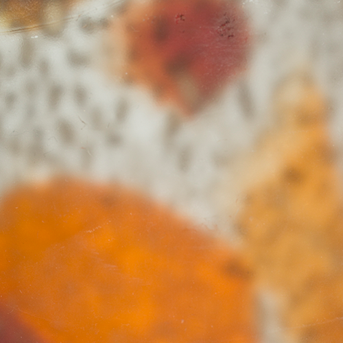 Teplé odtiene oranžovej, červenej a krémovej