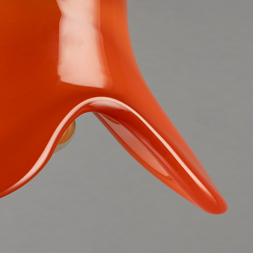 Lesklé sklenené tienidlo s vysokým odrazom svetla