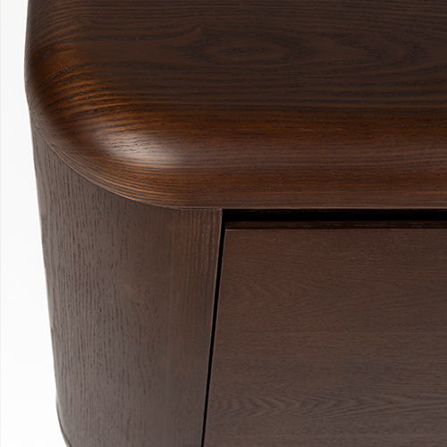 Rohy sú jemne zaoblené – estetické aj bezpečnostné riešenie