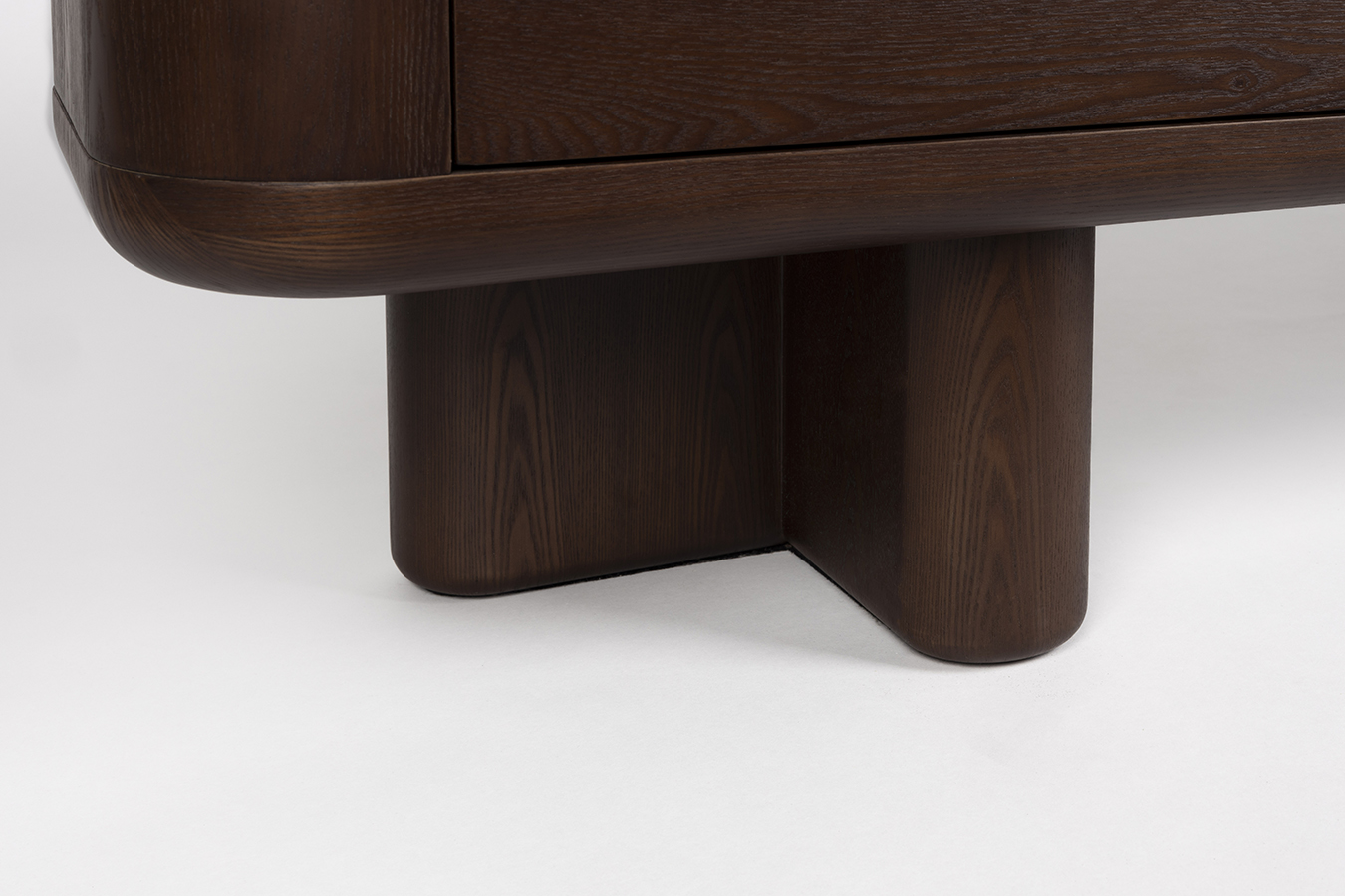 Dutchbone Herman drevená komoda 8