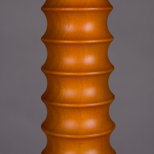 Rebrovaná drevená základňa