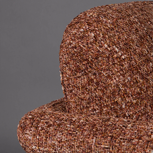 Jednoliaty tvar sedadla a podrúčok – lepšia ergonómia