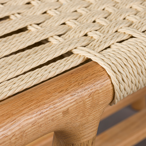 Masívne dubové drevo – pevnosť a prirodzená kresba