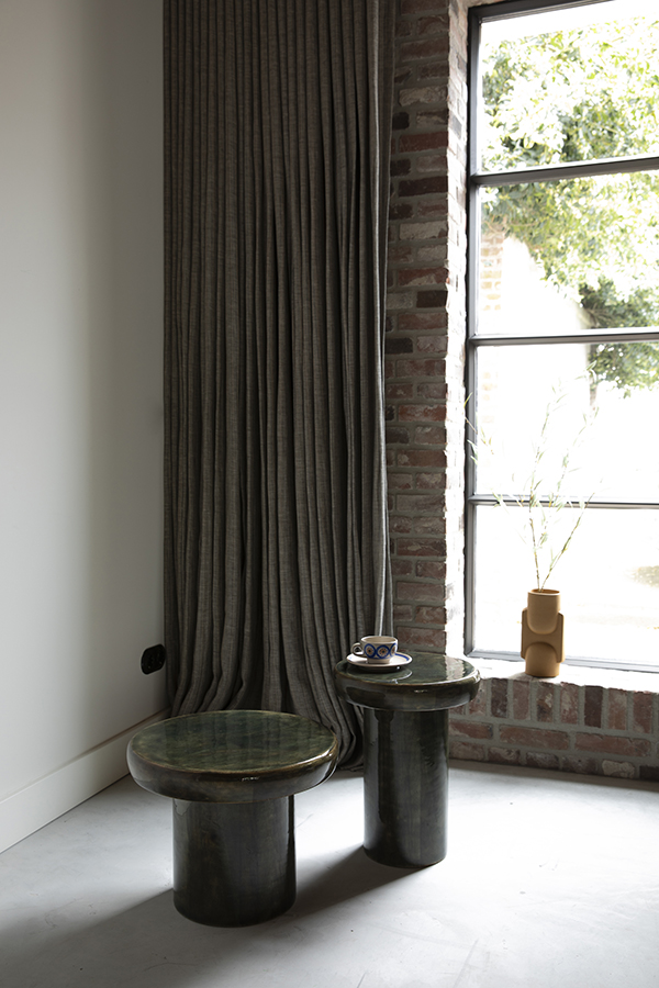 Dutchbone Mush konferenčný stolík 3