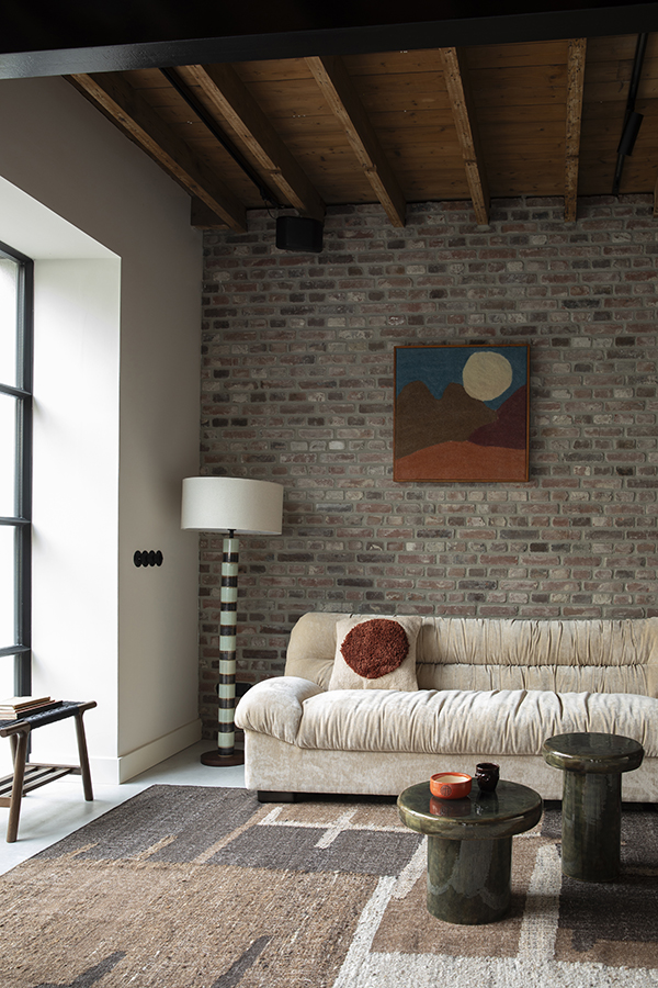 Dutchbone Mush konferenčný stolík 5