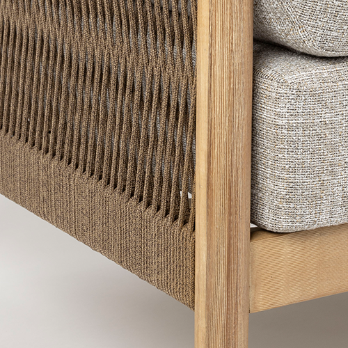 Pevná a odolná konštrukcia vhodná do exteriéru