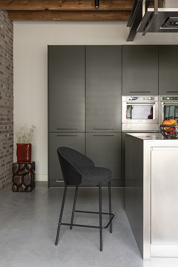 Dutchbone Rodin barová stolička 8