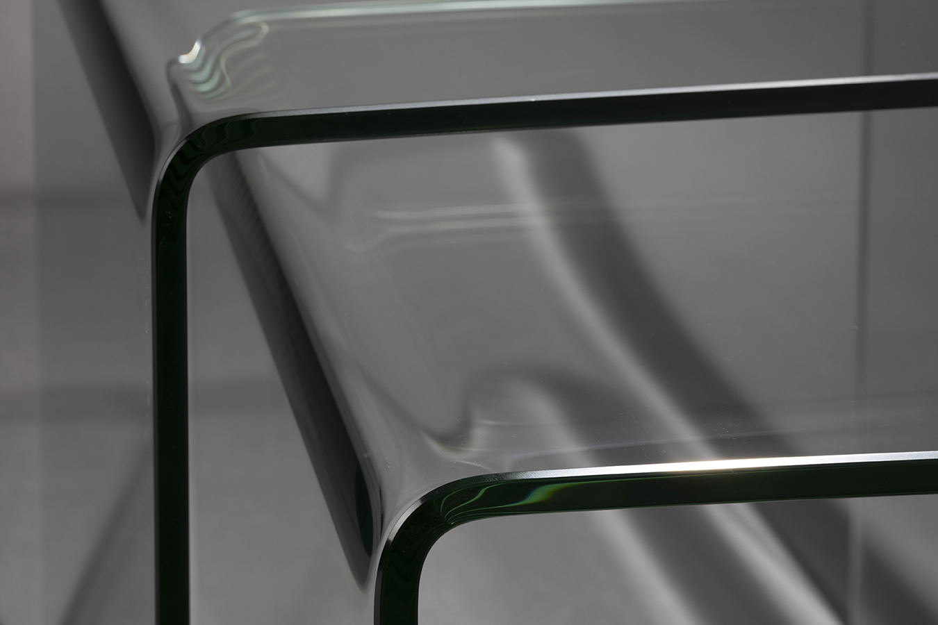 Dutchbone Vetro odkladací stolík 4