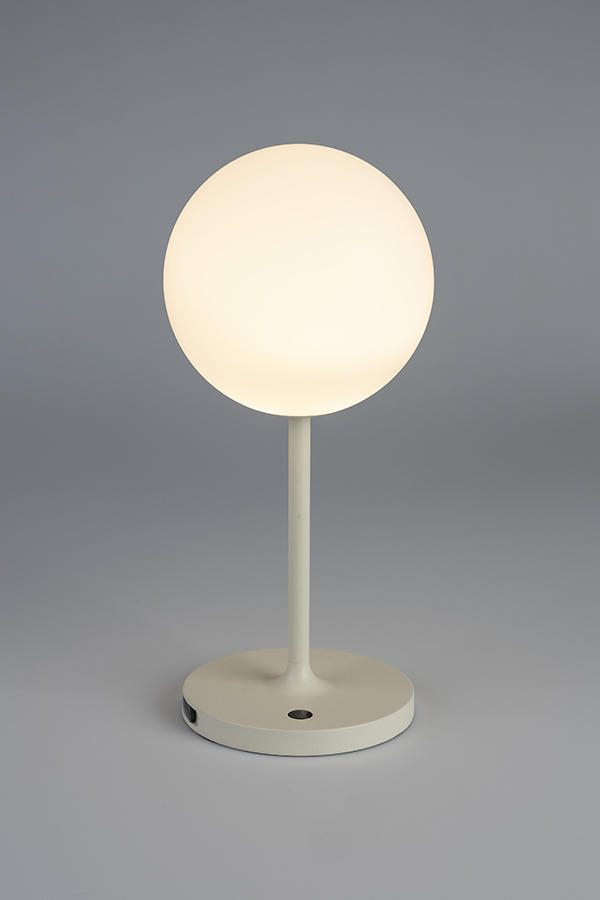 WL-Living Hub stolná lampa