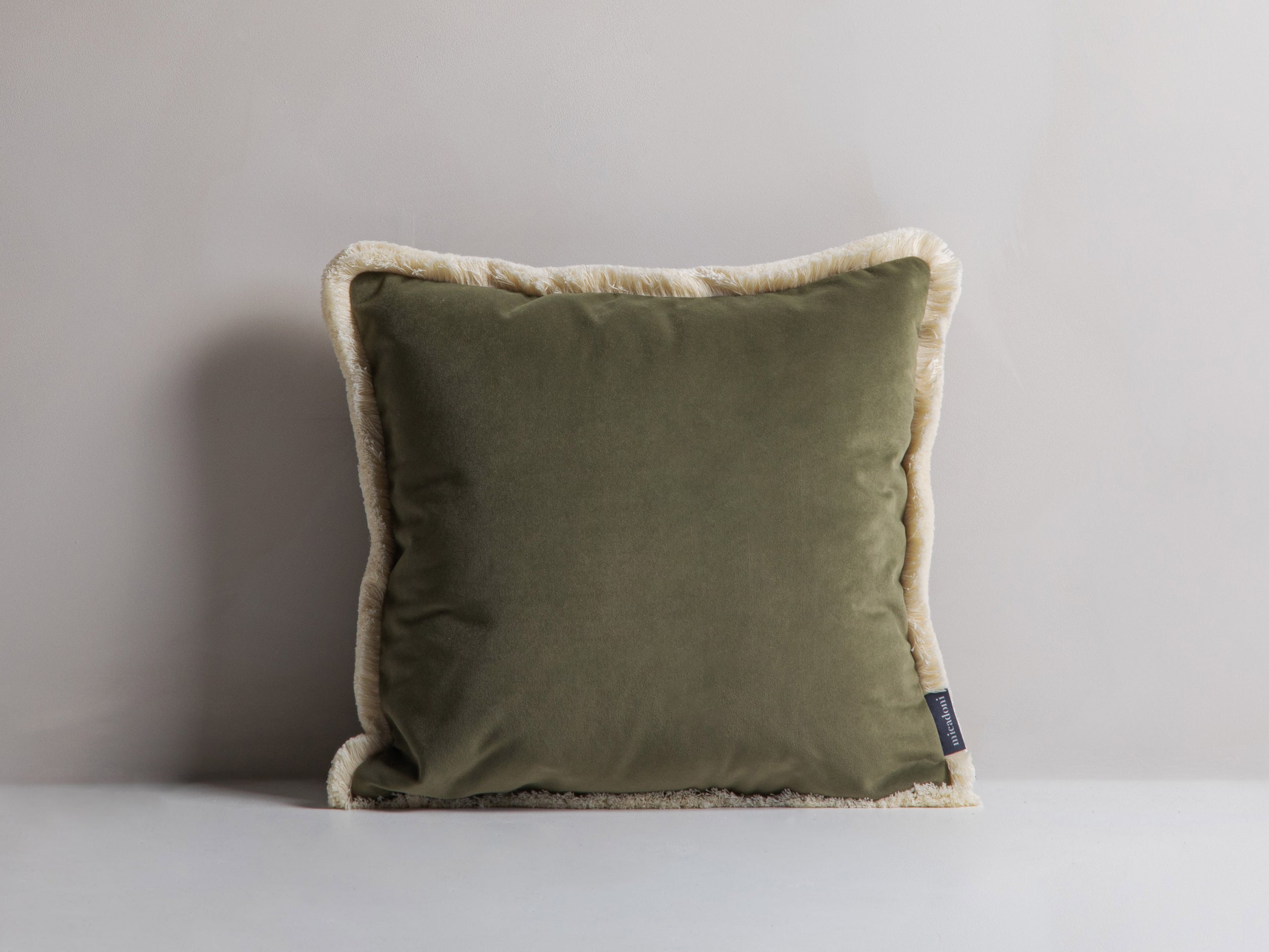 Micadoni Hippy dekoratívny vankúš 45 × 45 × 14 cm - Zamat Matt Velvet 38 + B0 (Mat38b0) - ZELENÁ - 45 × 45 × 14 cm