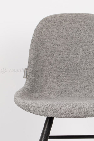 ergonomicky tvarované sedadlo