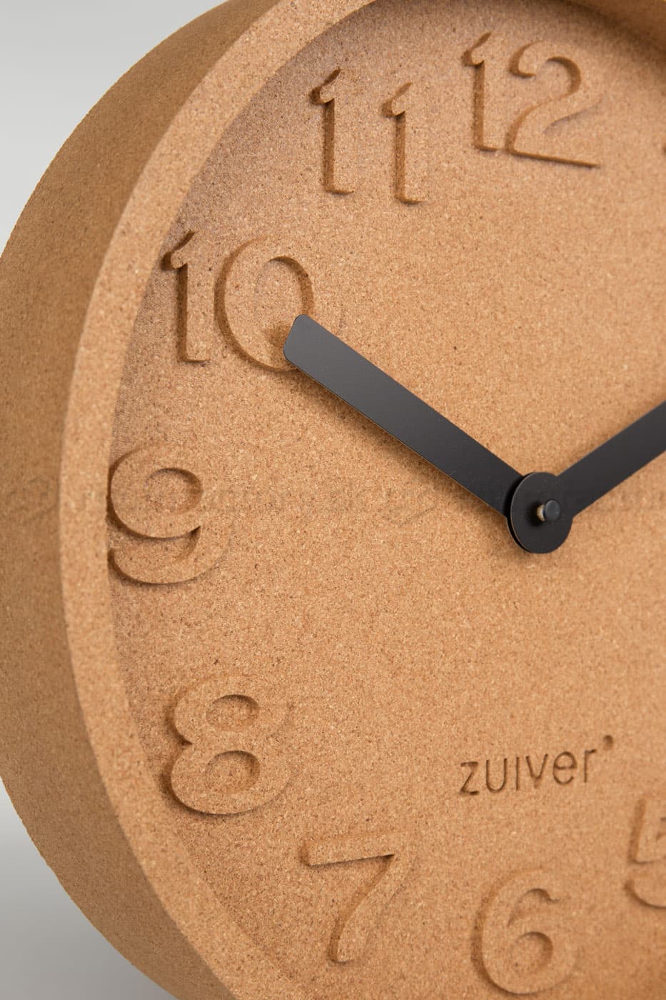Zuiver Cork Time dizajnové hodiny na stenu