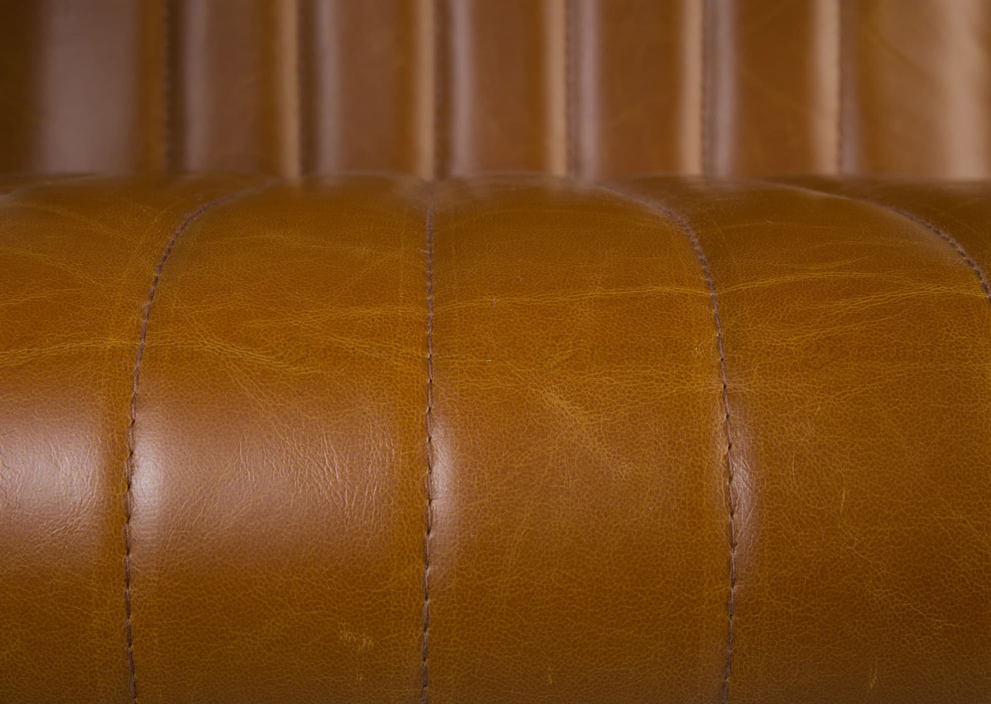 Dutchbone Stitched čalúnená stolička